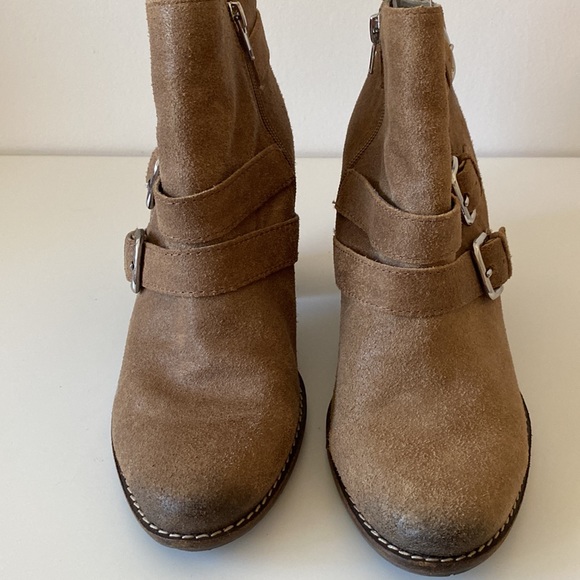 DV Dolce Vita buckle ankle booties size 10 - Picture 4 of 11